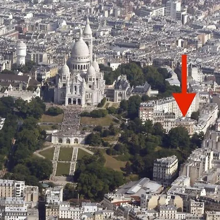 Charming Montmartre Under Sacre Coeur